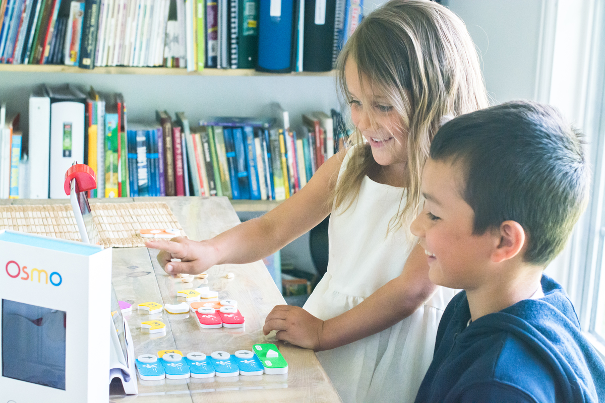 interactive educational games with Osmo (Coding Awbie)